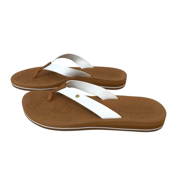 Oncai Flip Flops Women Yoga Mat Beach Thong Sandals Size 9 White Khaki - Picture 1 of 6
